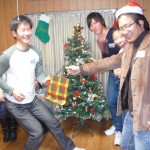 Smith's Kamishinjo Christmas party - present grab